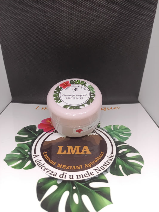 Gommage corps corporel exfoliant et hydratant Monoi