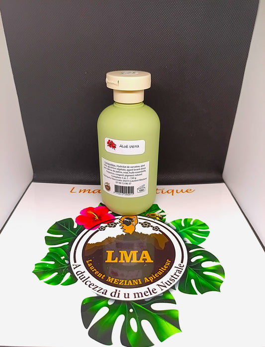Complexe 3 en 1 cheveux visage corps parfum aloé vera.